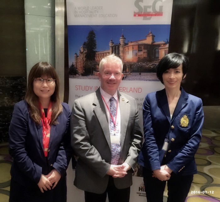 2016年4月瑞士 SEG教育集團執行長MrFlorent Rondez與台灣辦事處代表Jennifer Kuo 及 Michelle Shih 合影